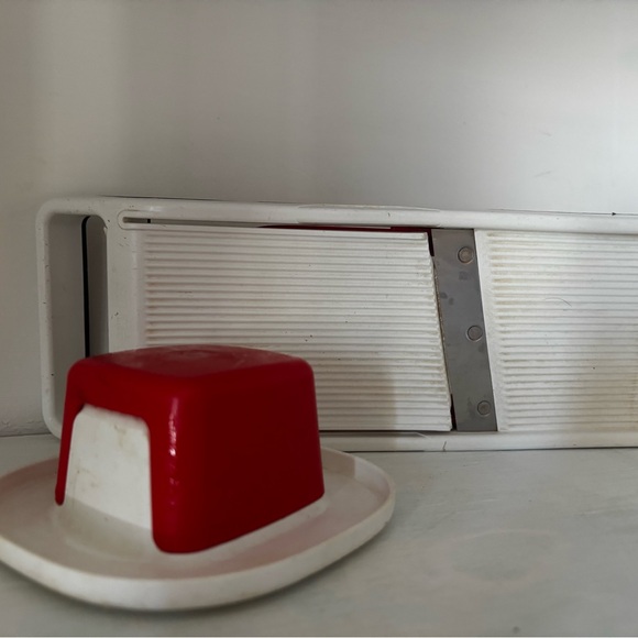 Tupperware Jr Mando - Simple 3 thickness - Picture 1 of 2